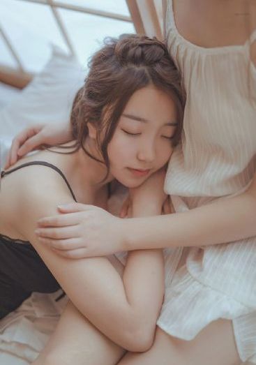 一边亲着一面膜下奶_DVD在线手机播放