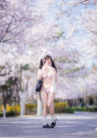 若妻家庭女教师_老版国语字幕