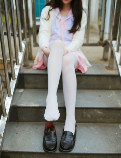 漂亮的女老师电影_高清高清完整版播放