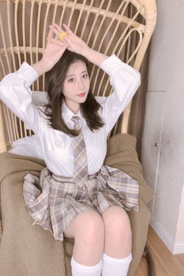 妻子三_十万网红美女美酱