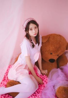 《年轻的寡妇》中文字幕_蓝光手机免费观看完整